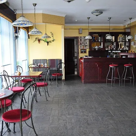 Albatross Hotel